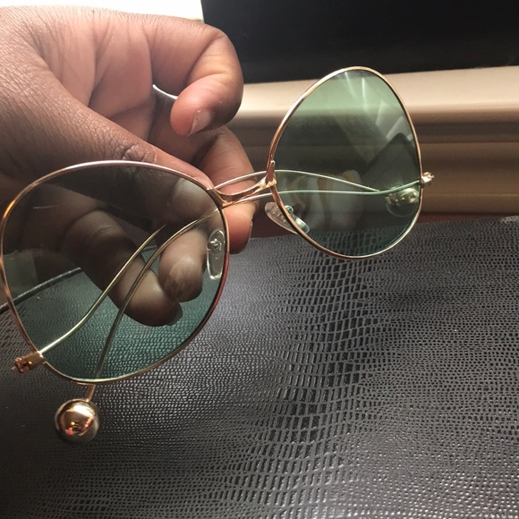 Sunglasses - Picture 2 of 3